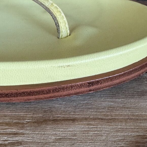 Sam Edelman Naomi Butter Yellow Croc Thong Angle Strap Thong Flat Sandal Size 8 - Picture 10 of 17